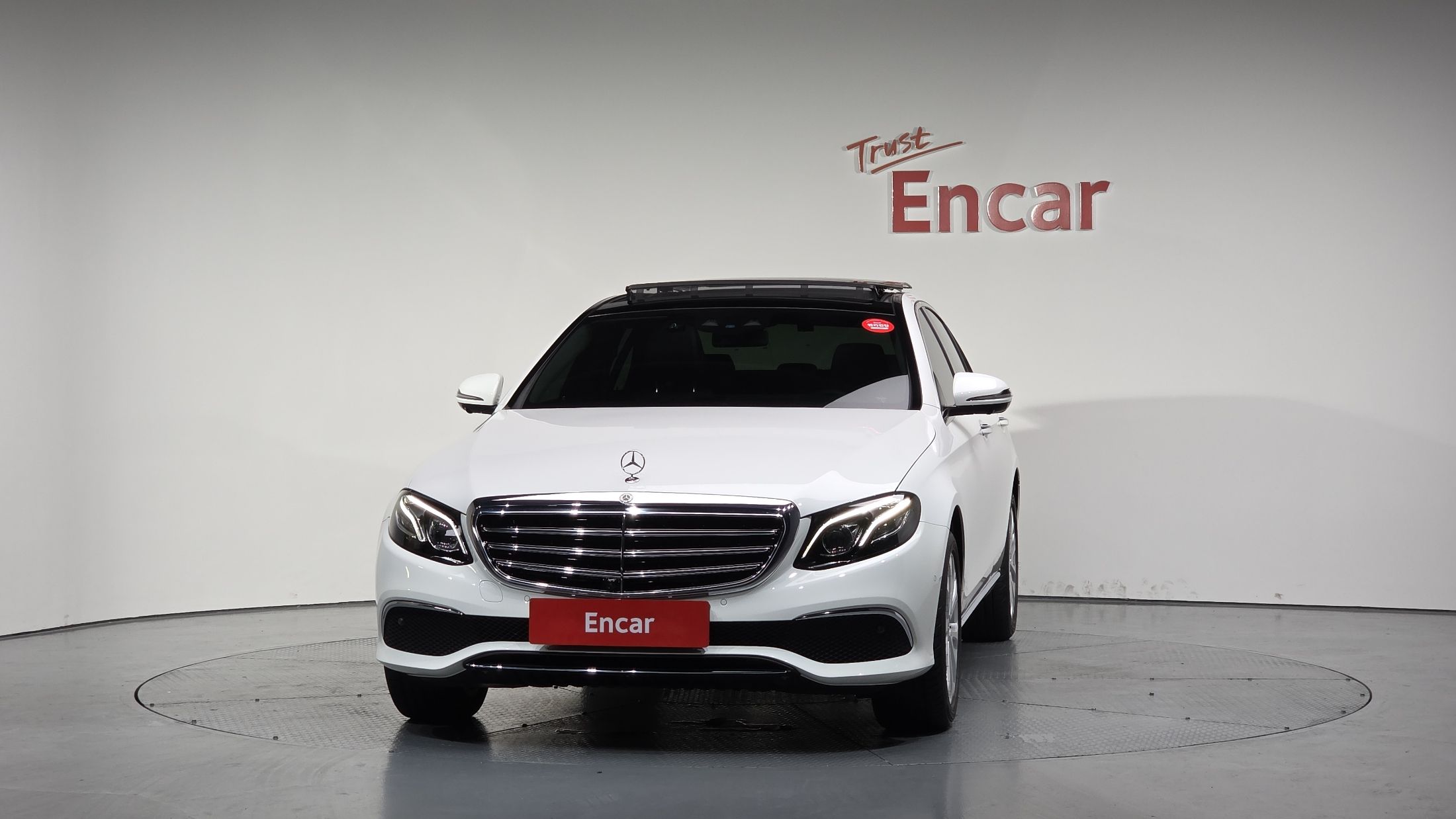 MERCEDES BENZ E-CLASS W213 2019
