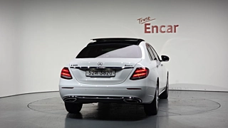 MERCEDES BENZ E-CLASS W213 2019