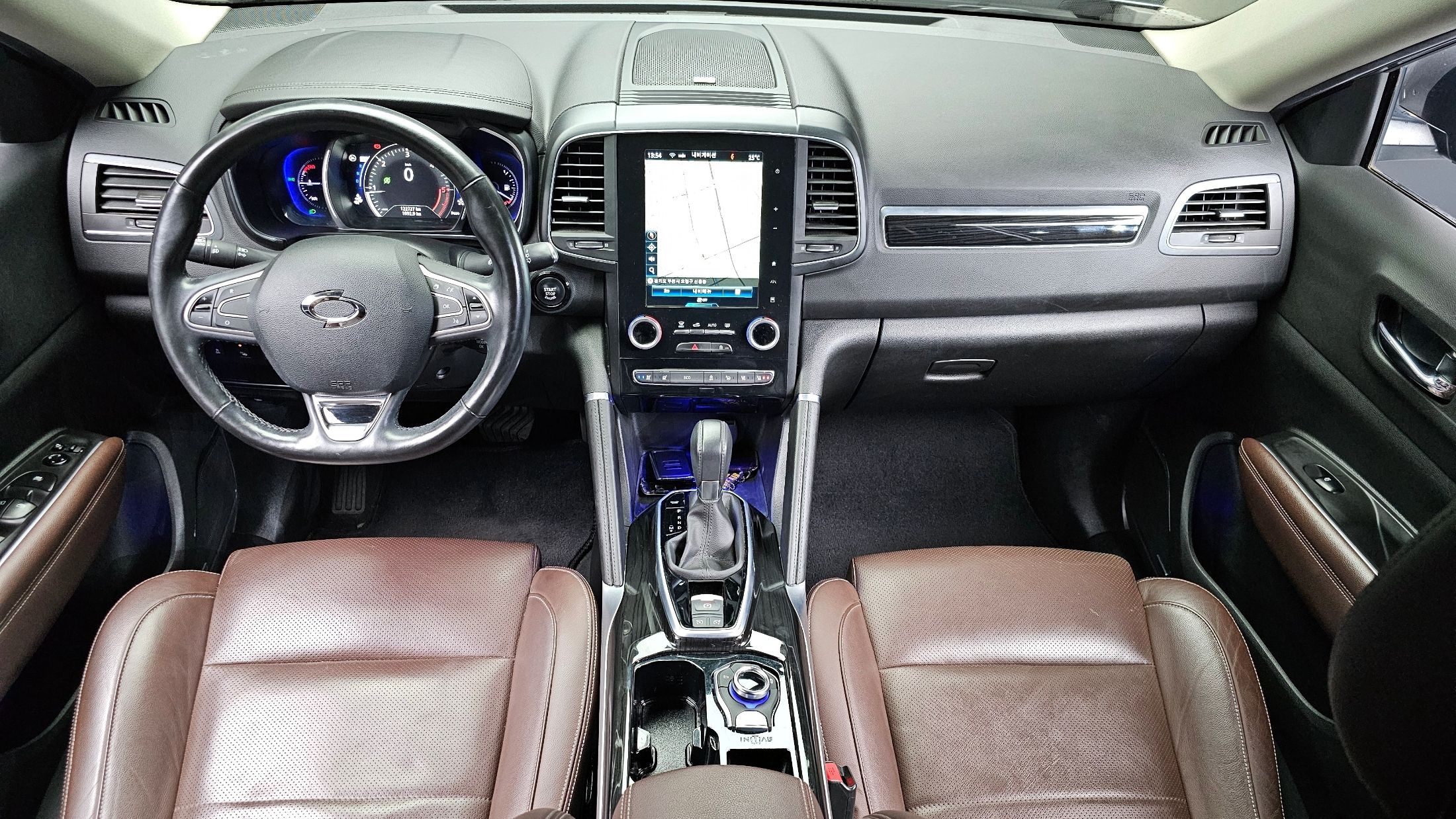 SAMSUNG QM6 2016