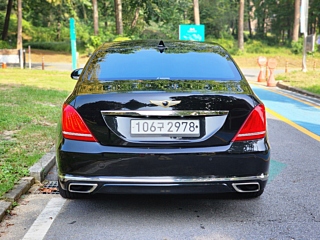 GENESIS EQ900 2018
