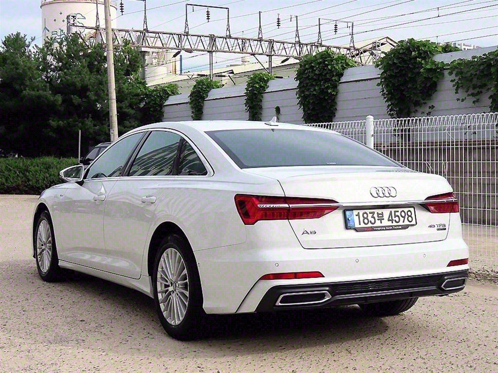 AUDI A6 C8 2019