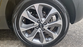 KIA STONIC 2018