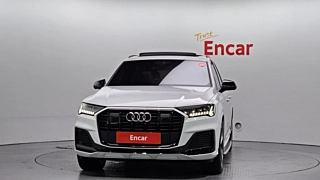 AUDI Q7 4M 2023