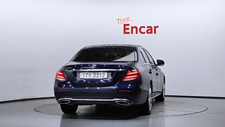 MERCEDES BENZ E-CLASS W213 2017