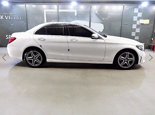 MERCEDES BENZ C-CLASS W205 2021