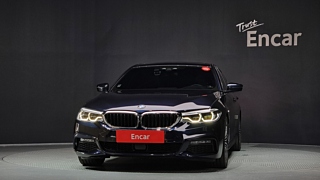 BMW 5-SERIES G30 2019