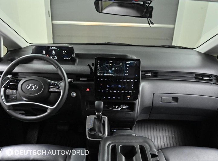 HYUNDAI STARIA 2022