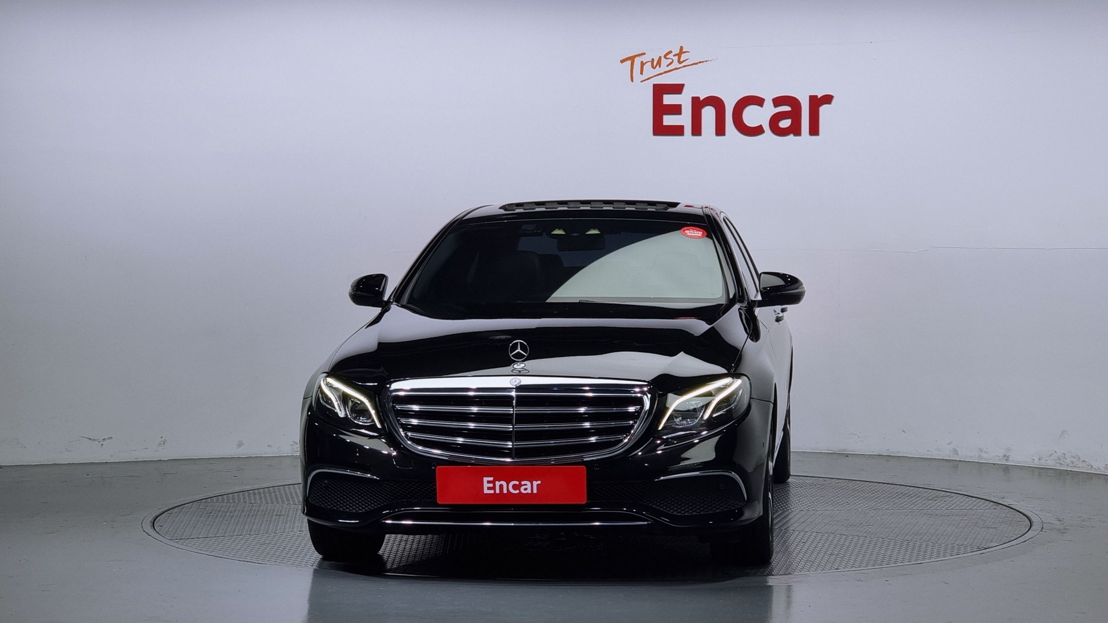 MERCEDES BENZ E-CLASS W213 2016