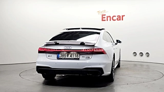 AUDI A7 4K 2021