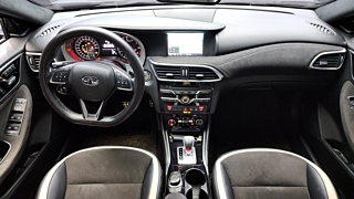 INFINITI Q30 2017