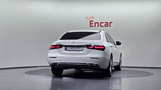 MERCEDES BENZ E-CLASS W213 2023
