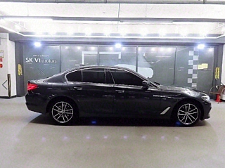 BMW 5-SERIES G30 2018