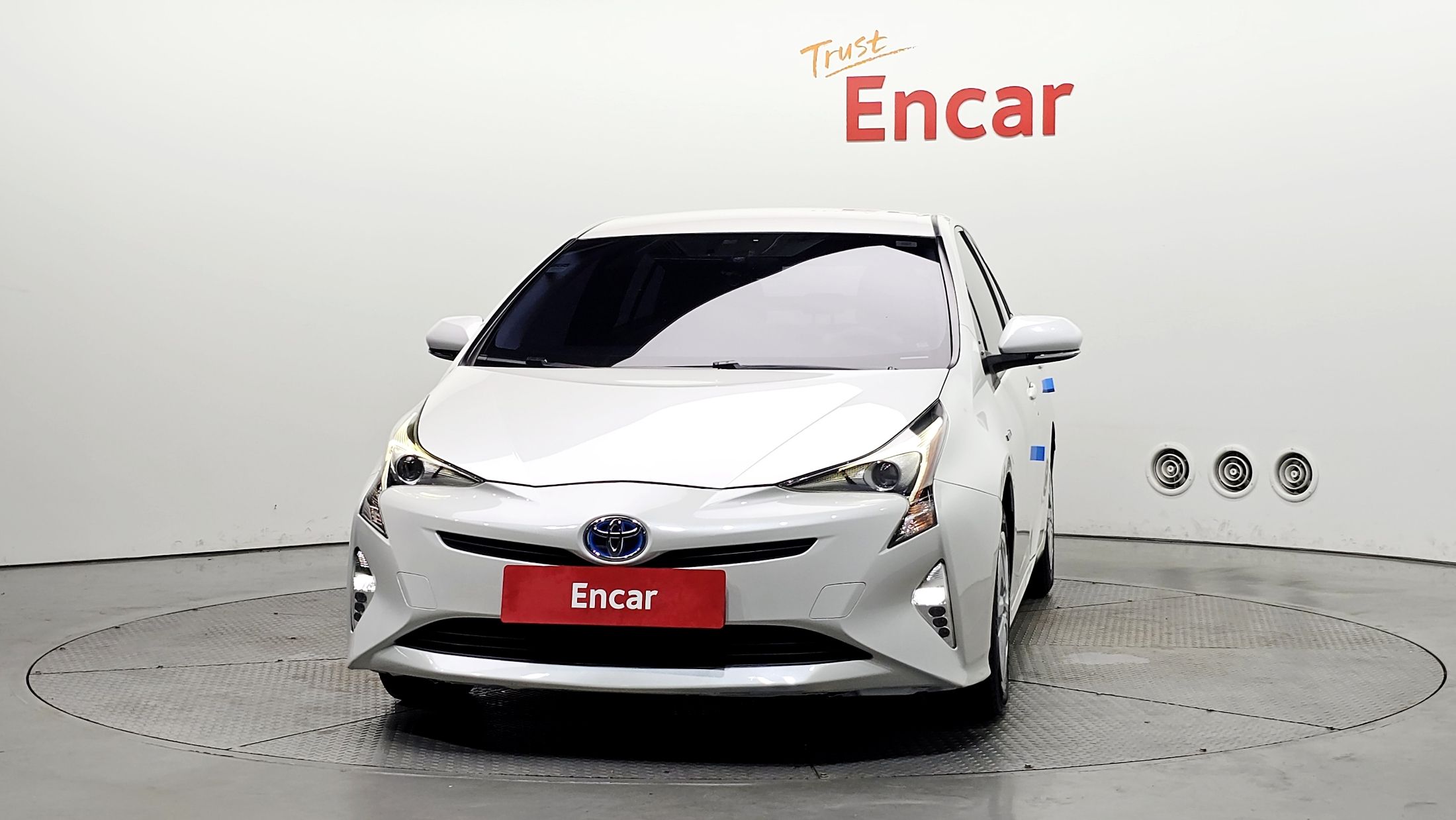 TOYOTA PRIUS 2017