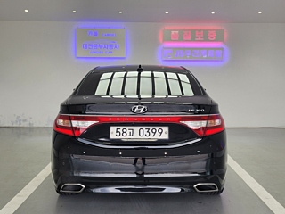 HYUNDAI GRANDEUR HG 2016