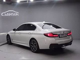 BMW 5-SERIES G30 2023