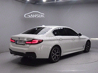 BMW 5-SERIES G30 2023