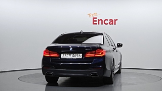 BMW 5-SERIES G30 2019