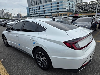 HYUNDAI SONATA HYBRID DN8 2021