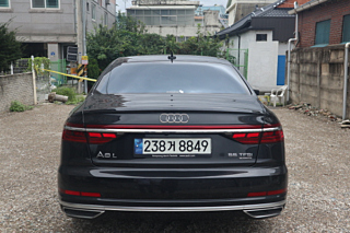 AUDI A8 D5 2019