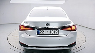 LEXUS ES300H 2023