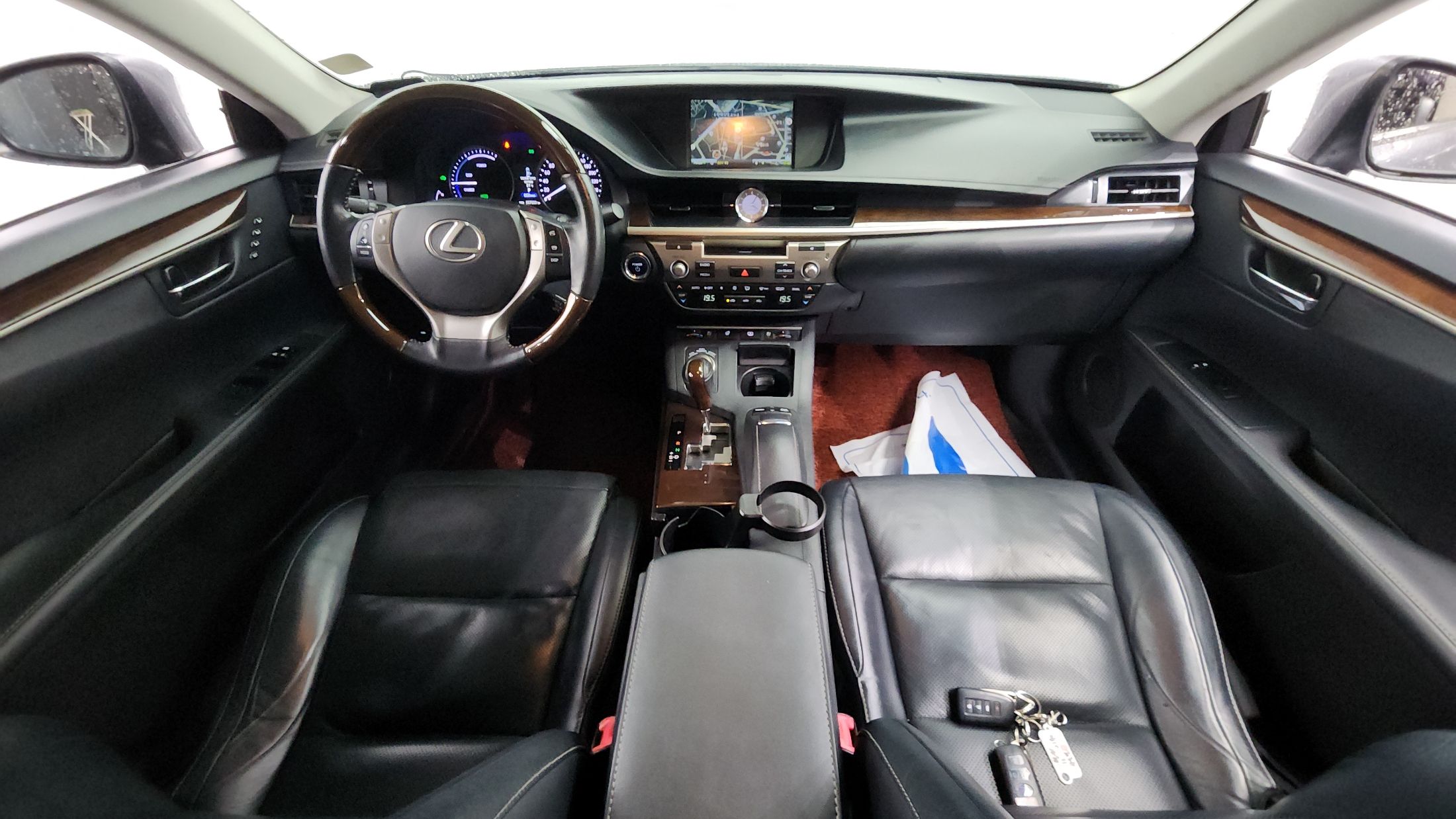 LEXUS ES300H 2013
