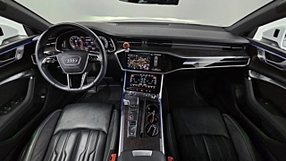 AUDI A7 4K 2020