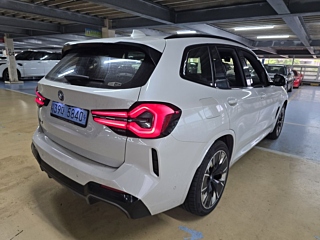 BMW IX3 2022