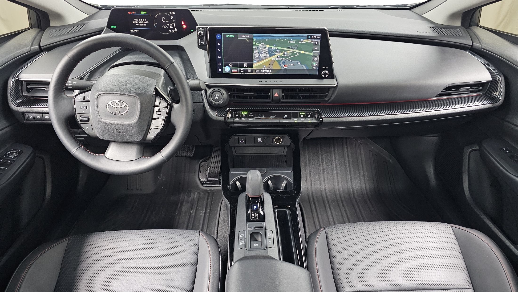 TOYOTA PRIUS 2024