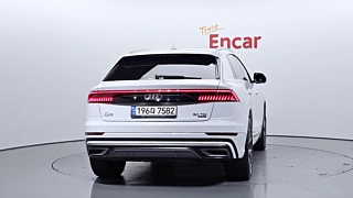 AUDI Q8 4M 2021