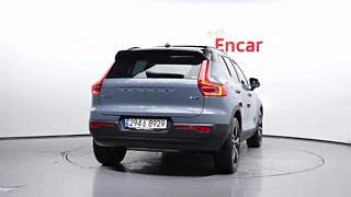 VOLVO XC40 2020