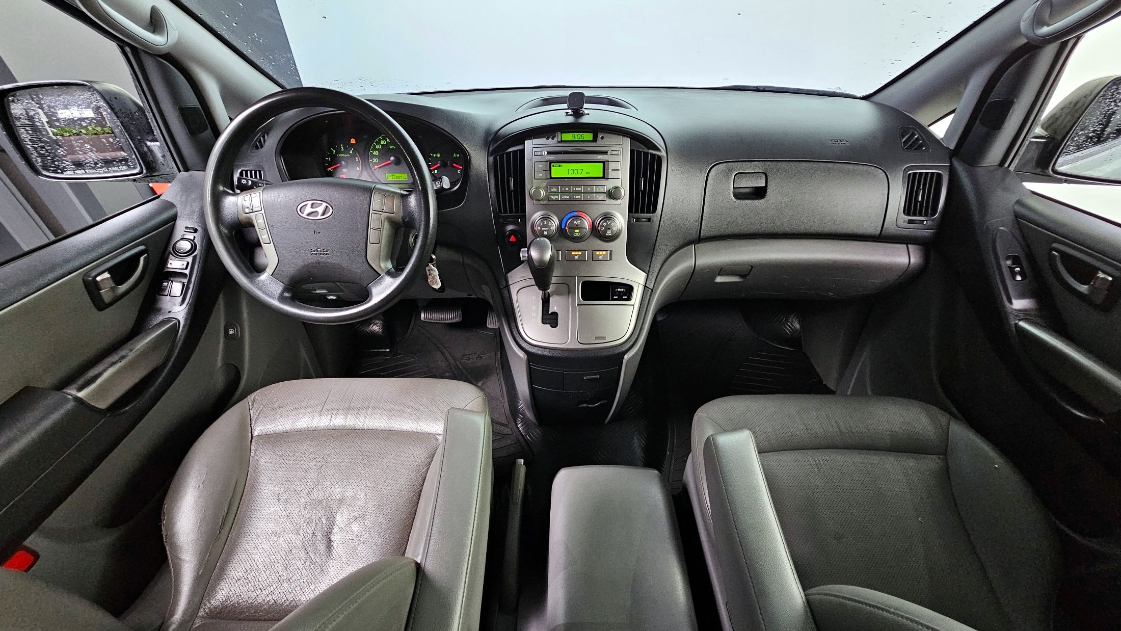 HYUNDAI STAREX GRAND 2015