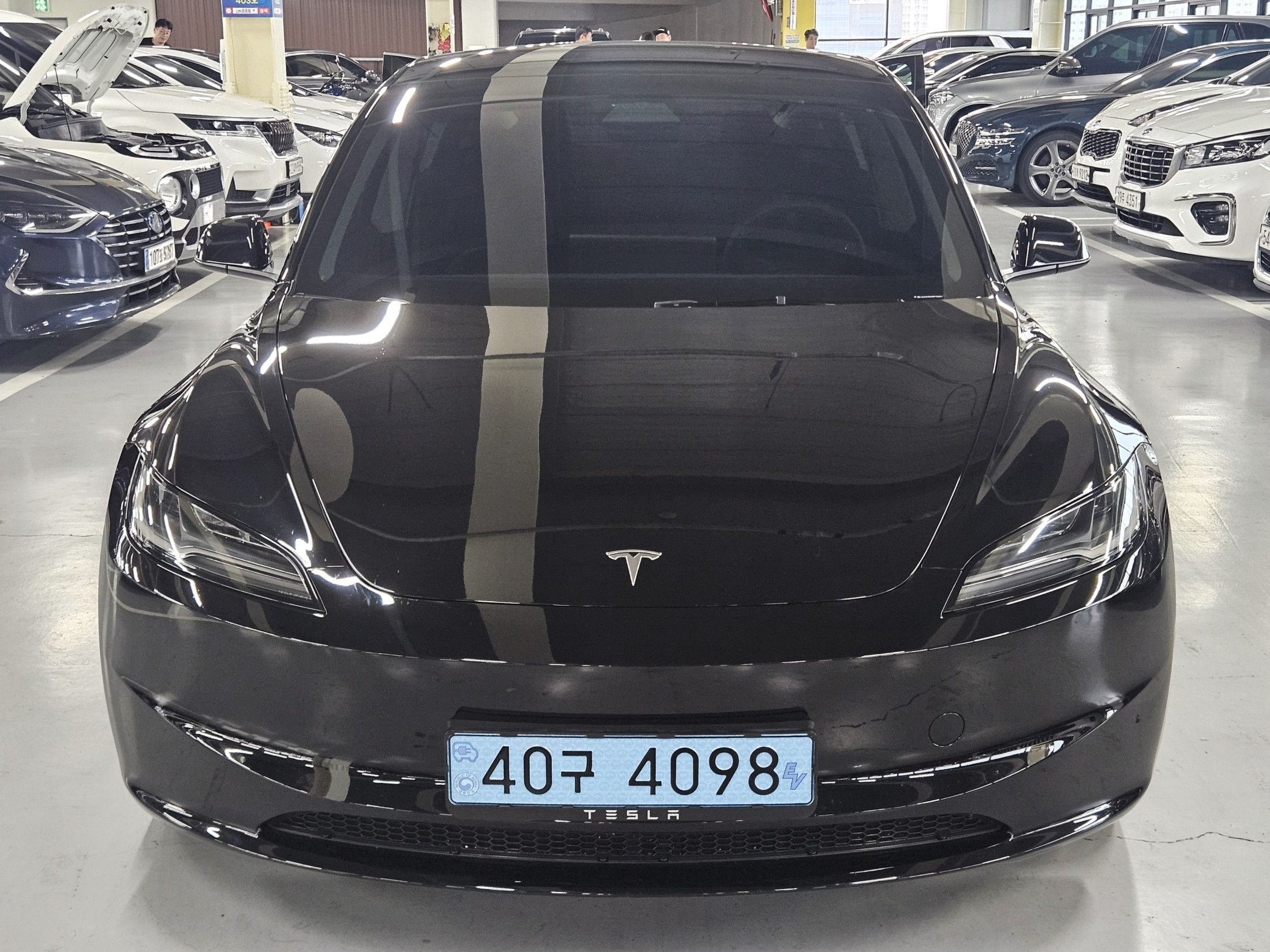 TESLA MODEL 3 2024