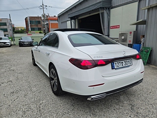 MERCEDES BENZ E-CLASS W214 2024