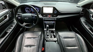 HYUNDAI GRANDEUR IG 2017