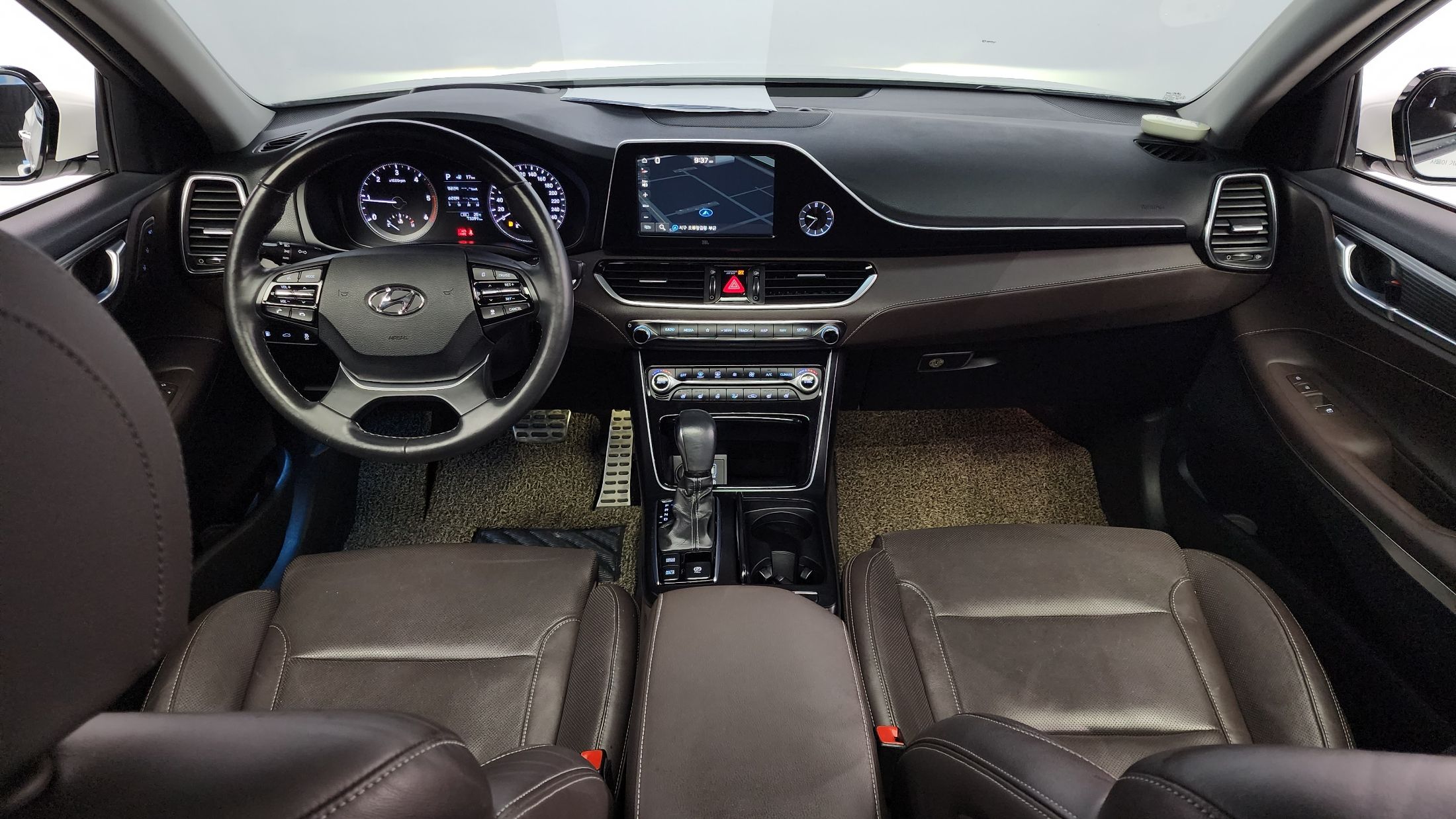 HYUNDAI GRANDEUR IG 2017