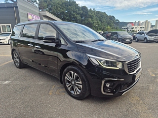 KIA CARNIVAL 2019