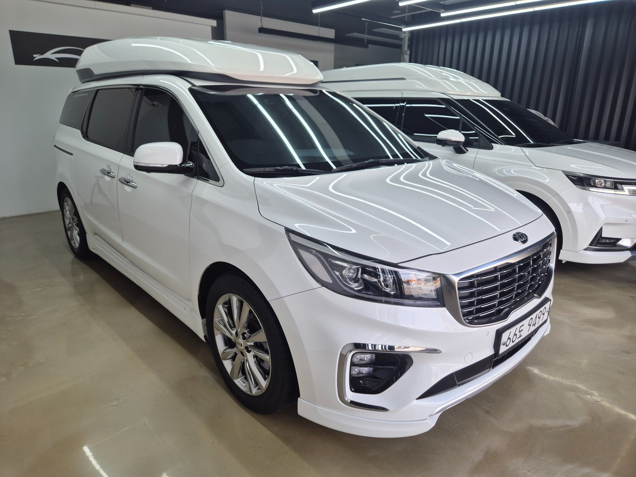 KIA CARNIVAL 2019