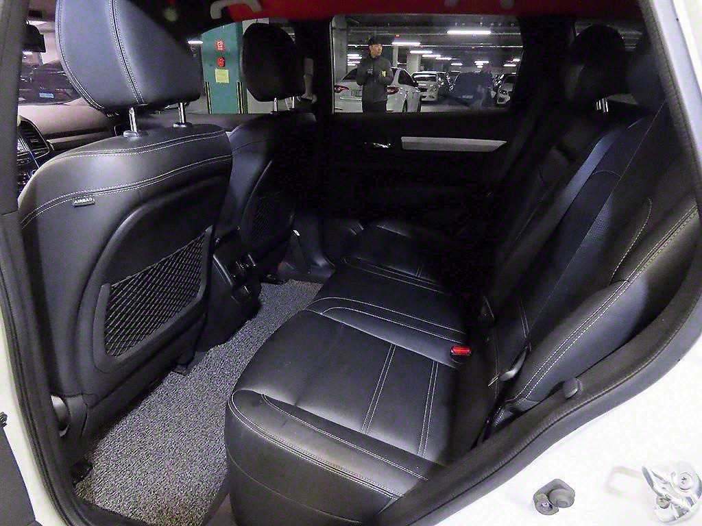 SAMSUNG QM6 2016