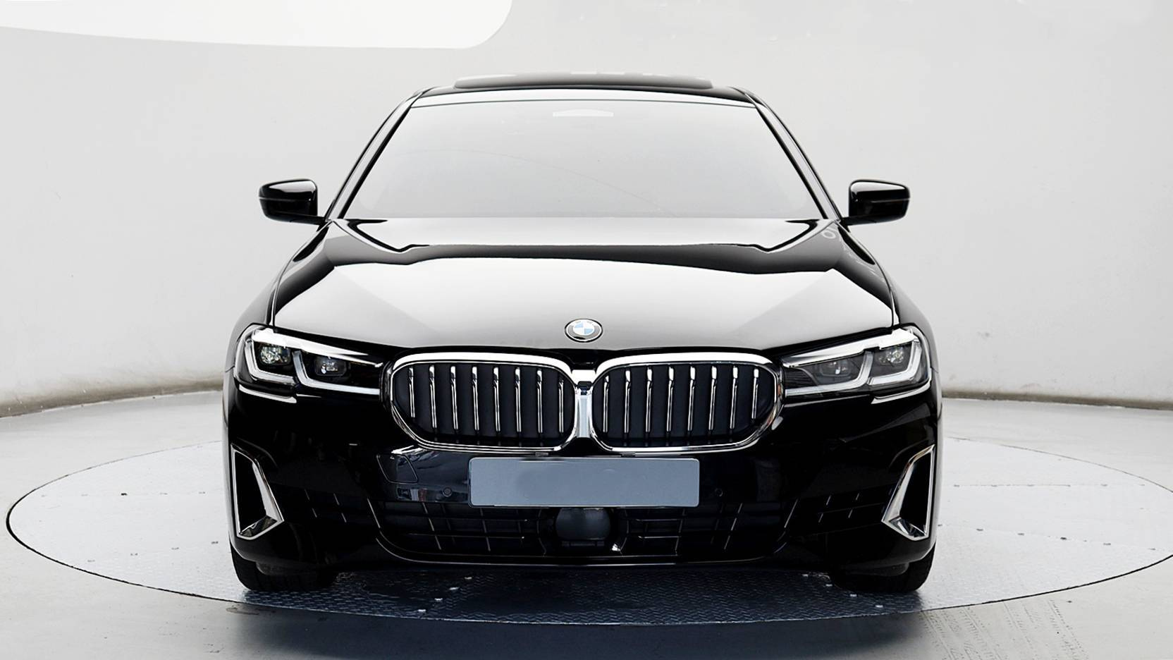 BMW 5-SERIES G30 2022