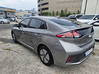 HYUNDAI IONIQ HYBRID 2020