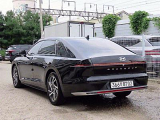 HYUNDAI GRANDEUR HYBRID GN7 2023
