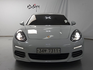 PORSCHE PANAMERA 2014
