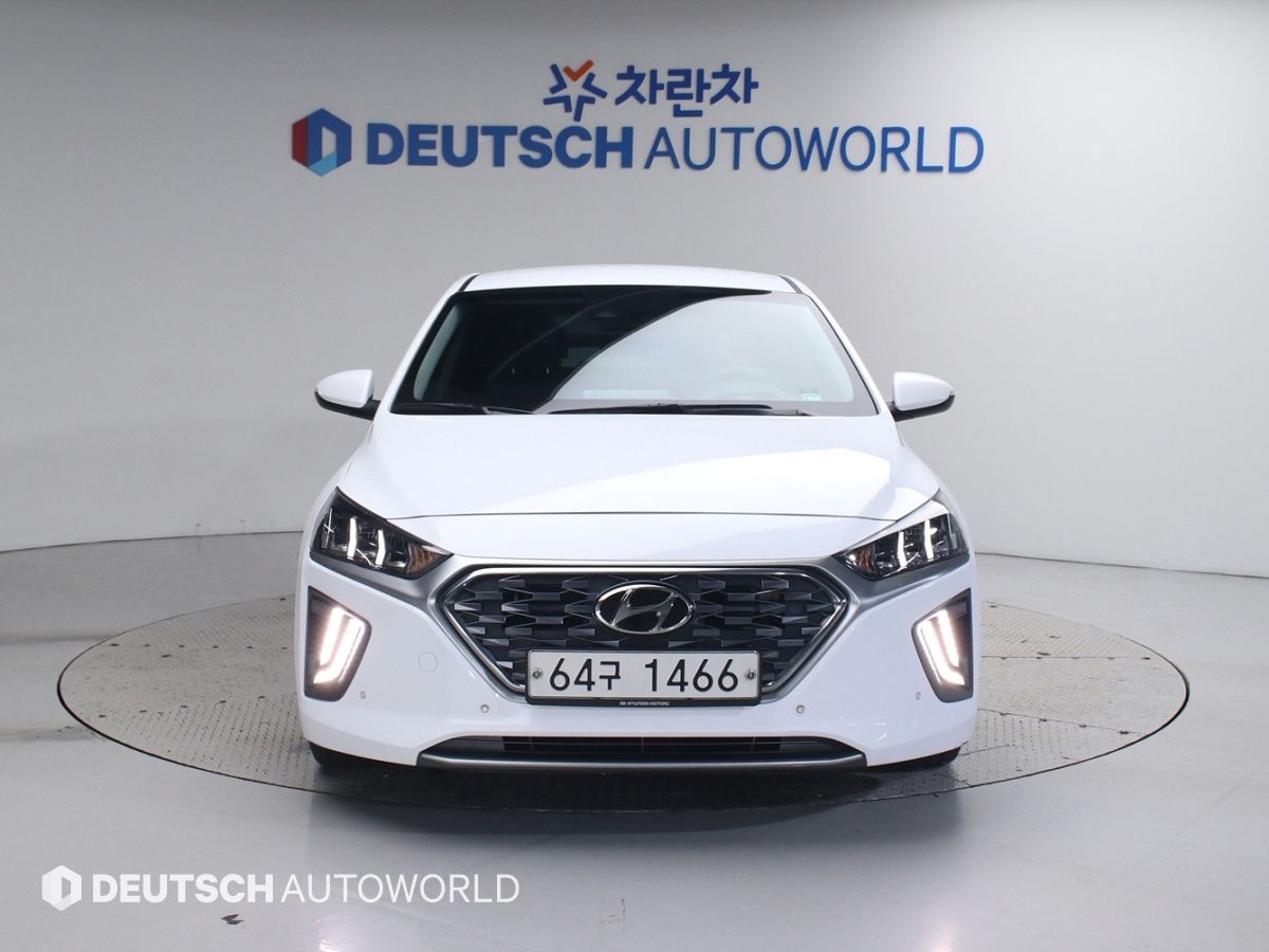 HYUNDAI IONIQ HYBRID 2019
