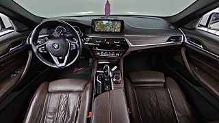 BMW 5-SERIES G30 2017