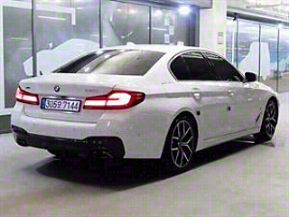 BMW 5-SERIES G30 2020