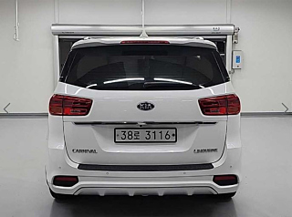 KIA CARNIVAL 2018
