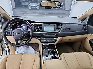 KIA CARNIVAL 2018