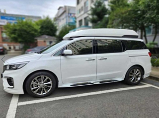 KIA CARNIVAL 2018