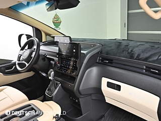 HYUNDAI STARIA 2024