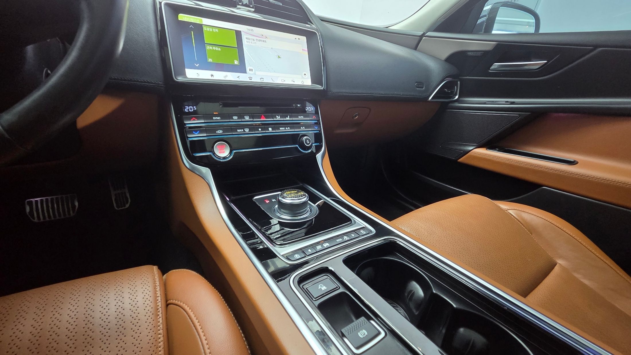 JAGUAR XE 2019